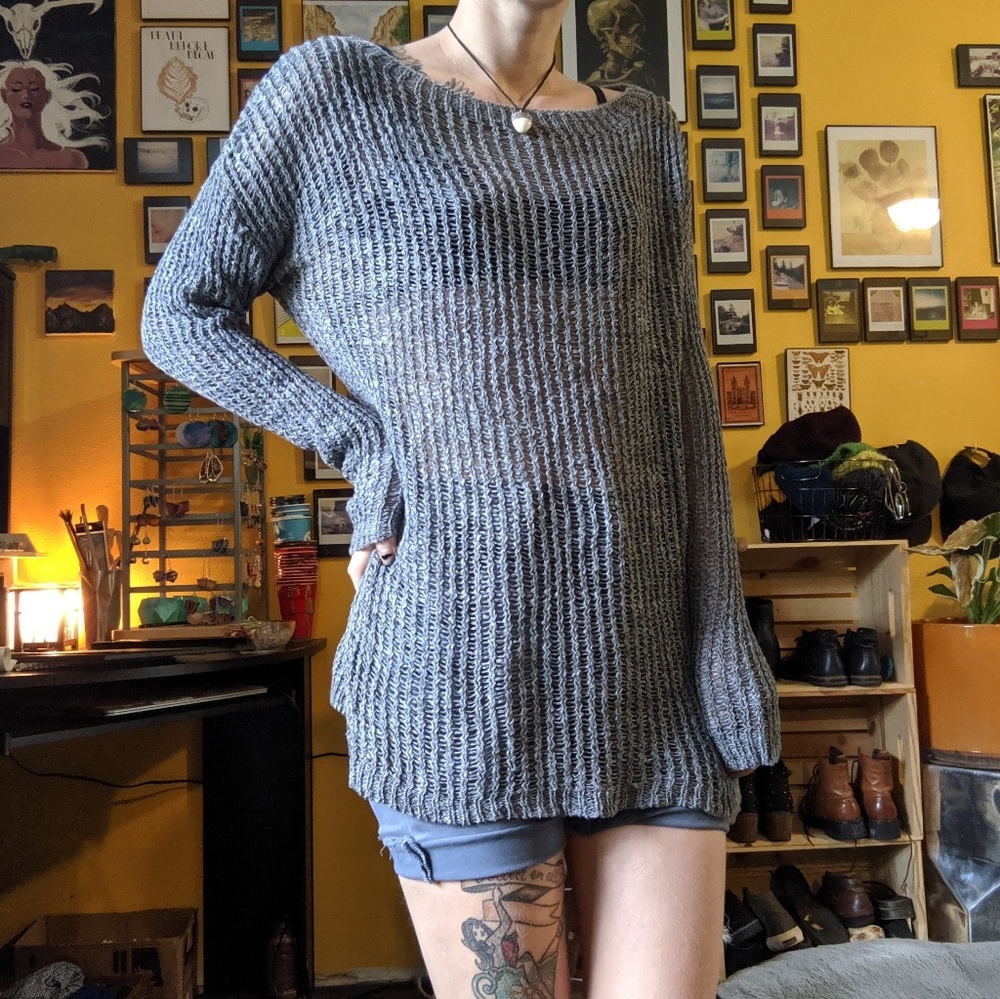 forever 21 - long sleeve loose knit grey sweater relaxed fit